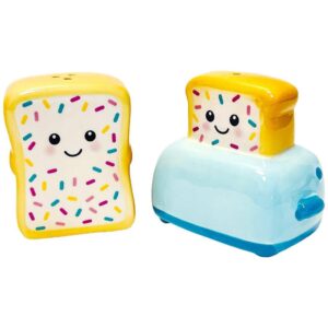 exquisite novelty salt & pepper set by streamline imagined (s & p set toaster pastry)