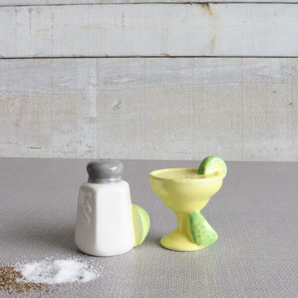 margarita glass shaped ceramic salt and pepper shakers set