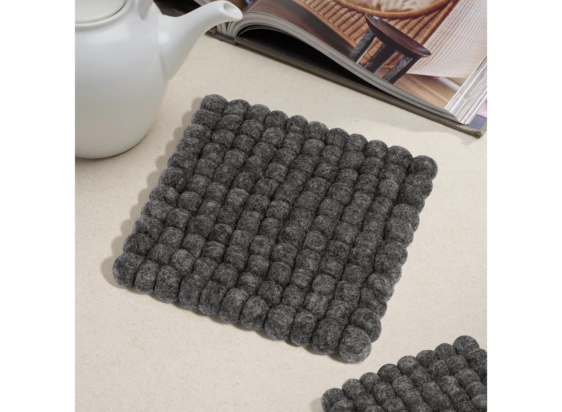 Torre & Tagus ModWool Felt Ball Trivet 20 cm, 100% Wool, Dark Grey Square - Image 6